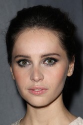 Felicity Jones フェリシティ・ジョーンズ